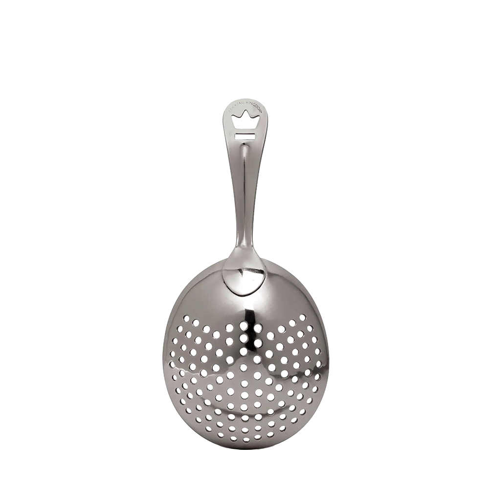 Cocktail kingdom Premium Julep Strainer Matte Stainless na beloj pozadini