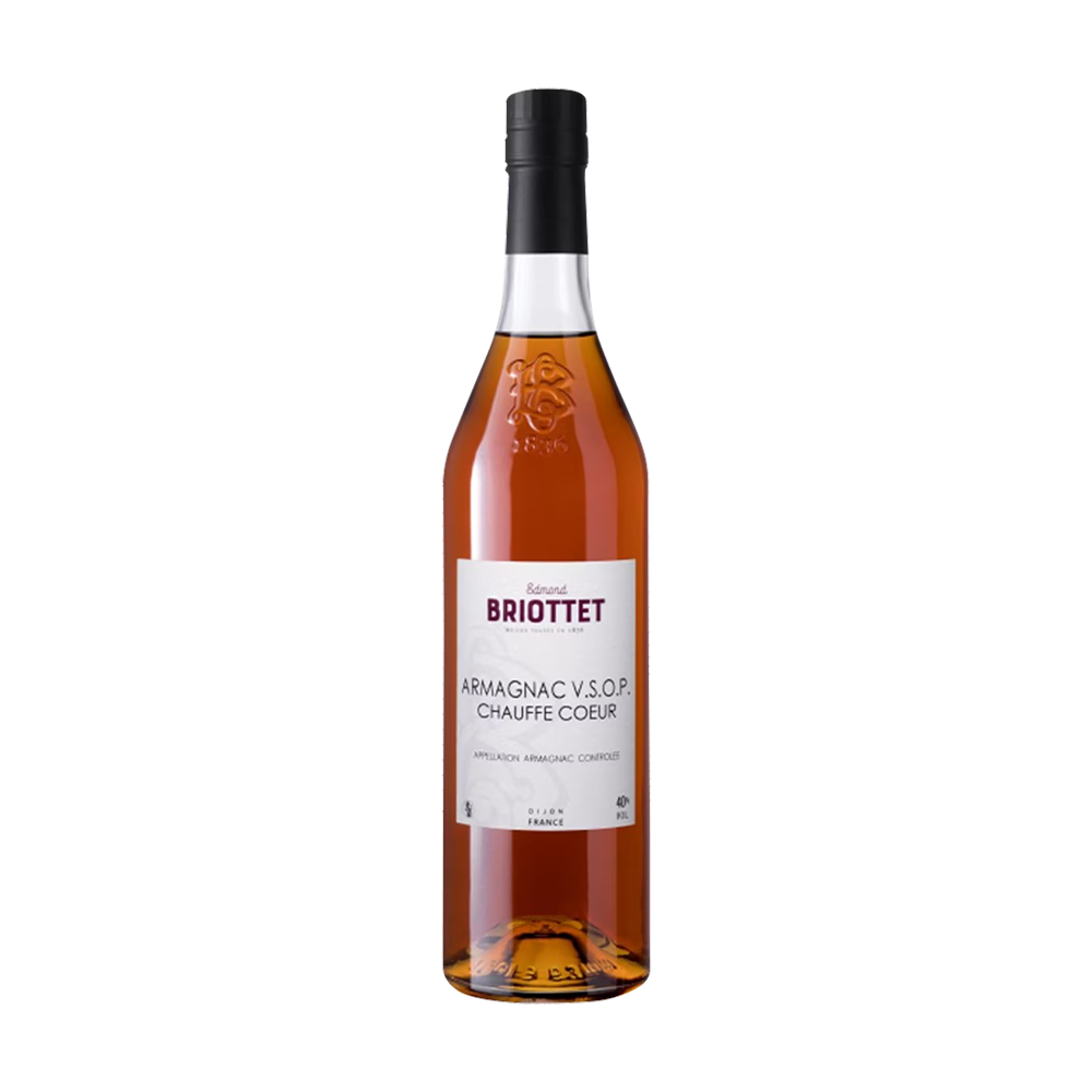 Liker Armagnac VSOP Briottet na beloj pozadini