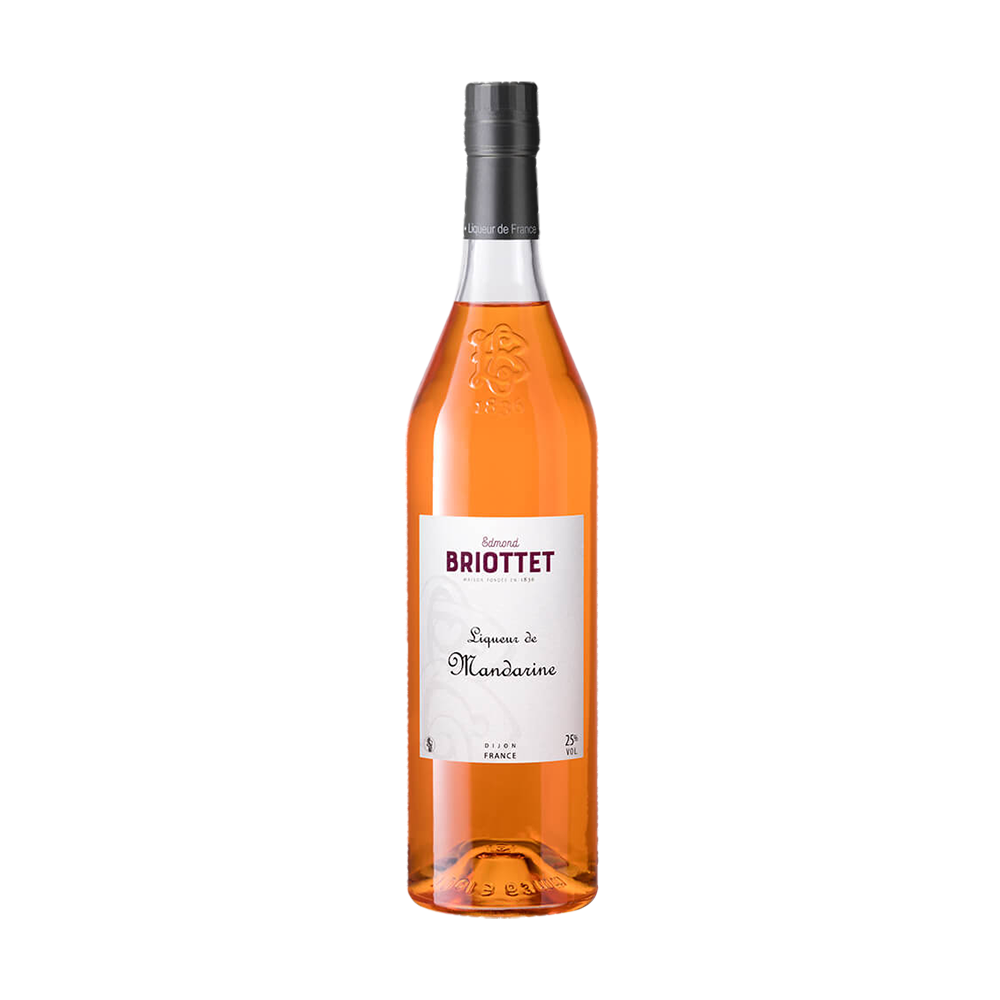 Liker Mandarina Briottet na beloj pozadini
