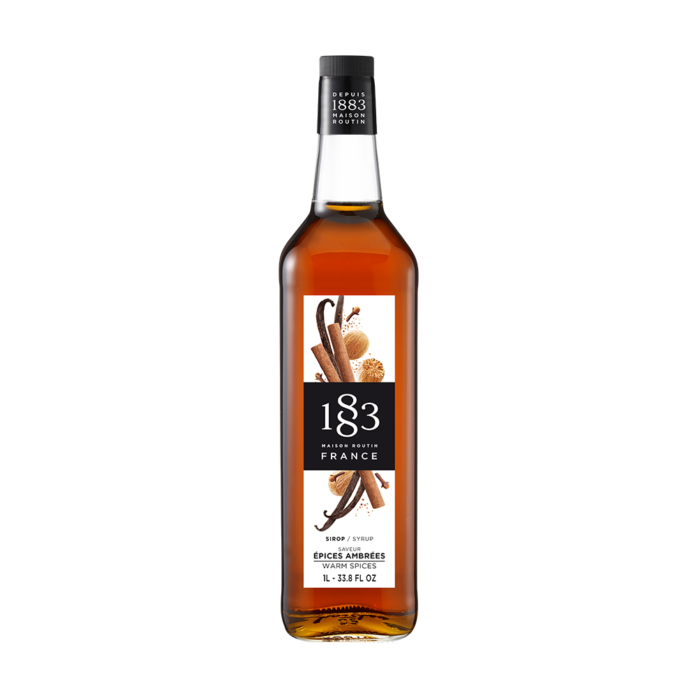 maison routin 1883 flaša sirupa ukusa warm spices na beloj pozadini